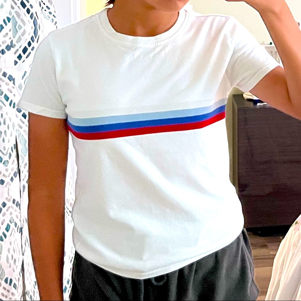 {Tilly’s} WHITE SHIRT WITH STRIPES ACROSS MIDDLE